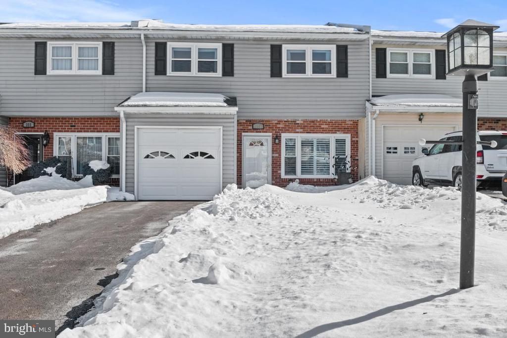 353 N 41st Street, Allentown, PA 18104 Main Photo