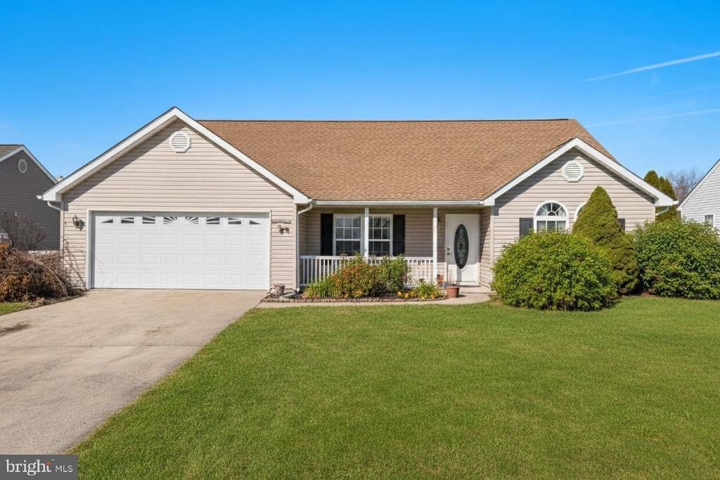 92 Wyer Street, Weyers Cave, VA 24486 Main Photo