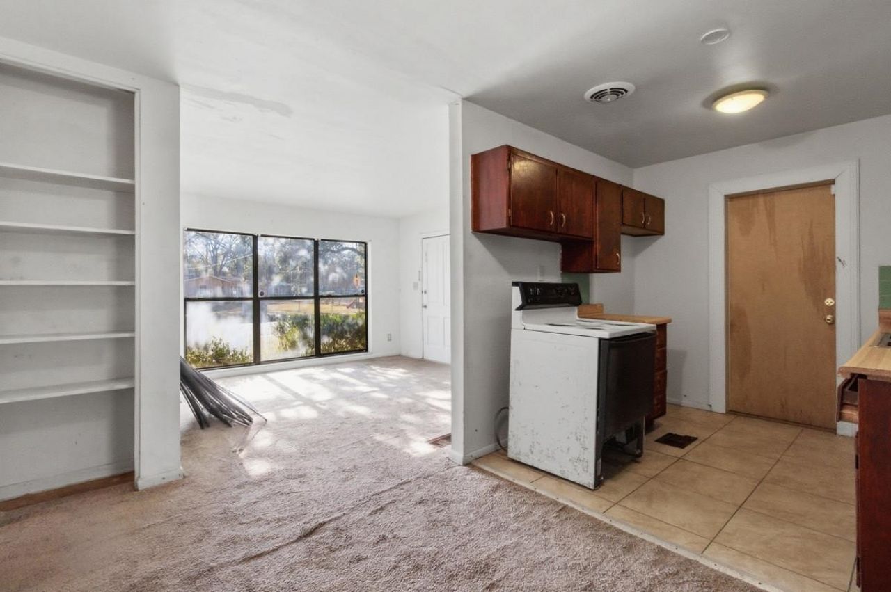 2805 Pontiac Drive, Tallahassee, FL 32301 Photo