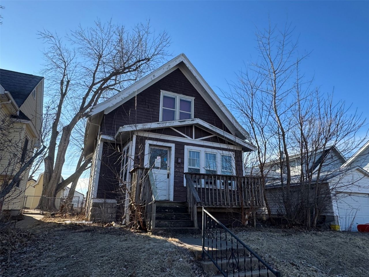 1221 A Avenue, Cedar Rapids, IA 52405 Main Photo