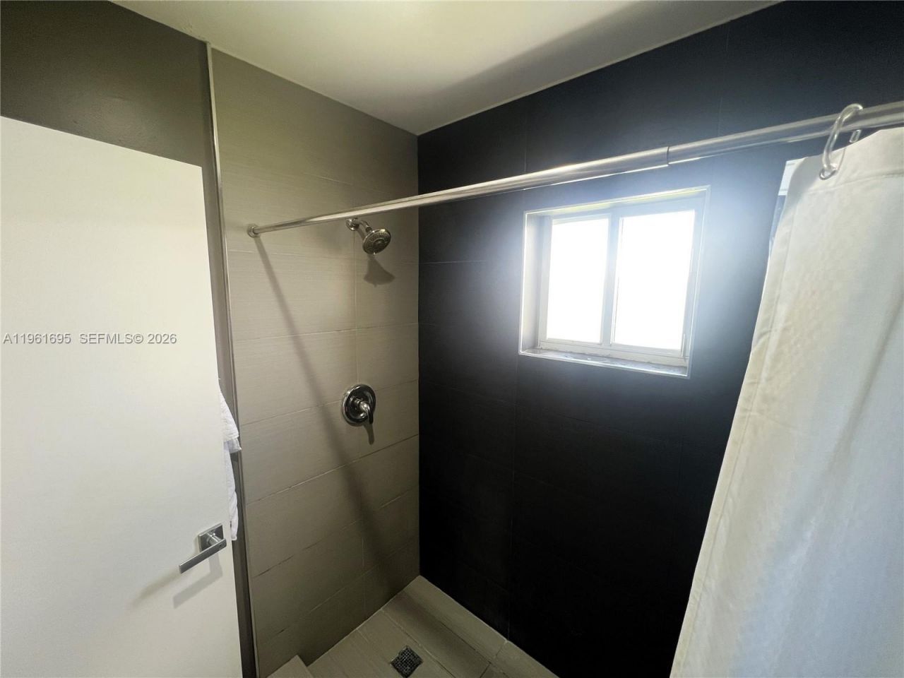 1605 Salerno Cir, Weston, FL 33327 Photo