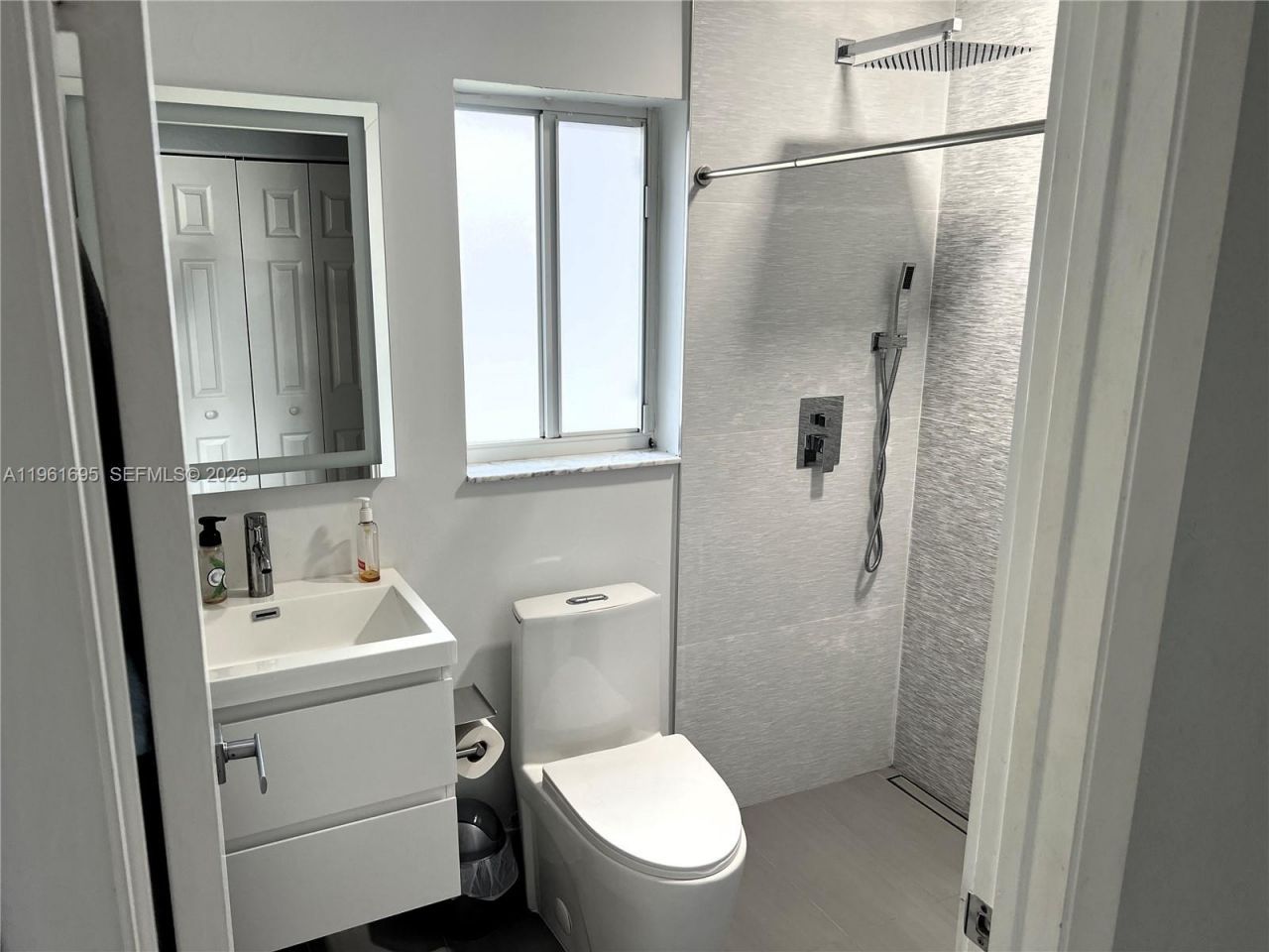 1605 Salerno Cir, Weston, FL 33327 Photo