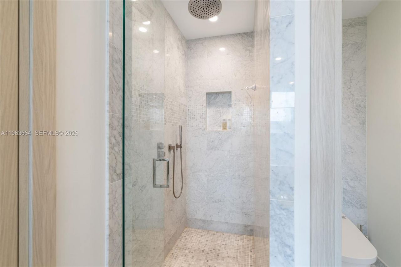 1000 Brickell Plz, Unit PH5005, Miami, FL 33131 Photo