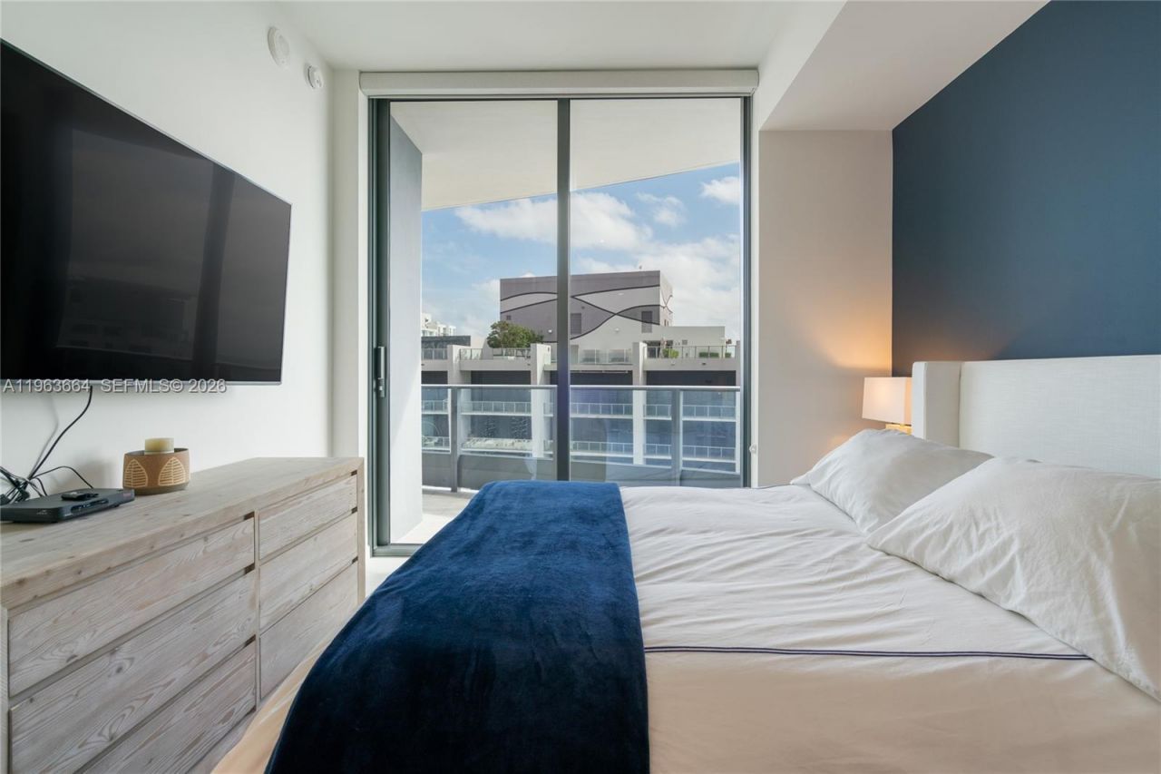 1000 Brickell Plz, Unit PH5005, Miami, FL 33131 Photo