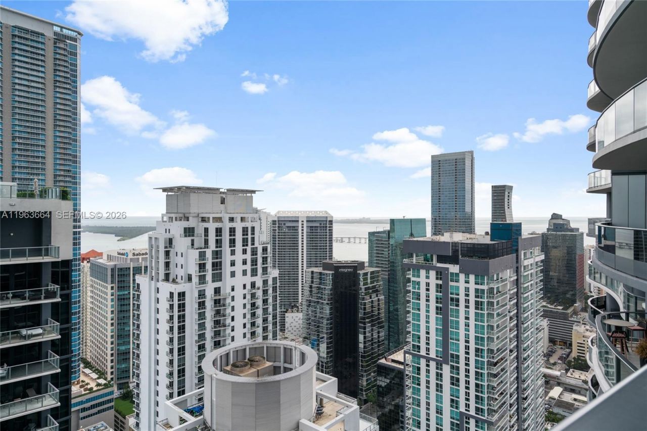 1000 Brickell Plz, Unit PH5005, Miami, FL 33131 Photo