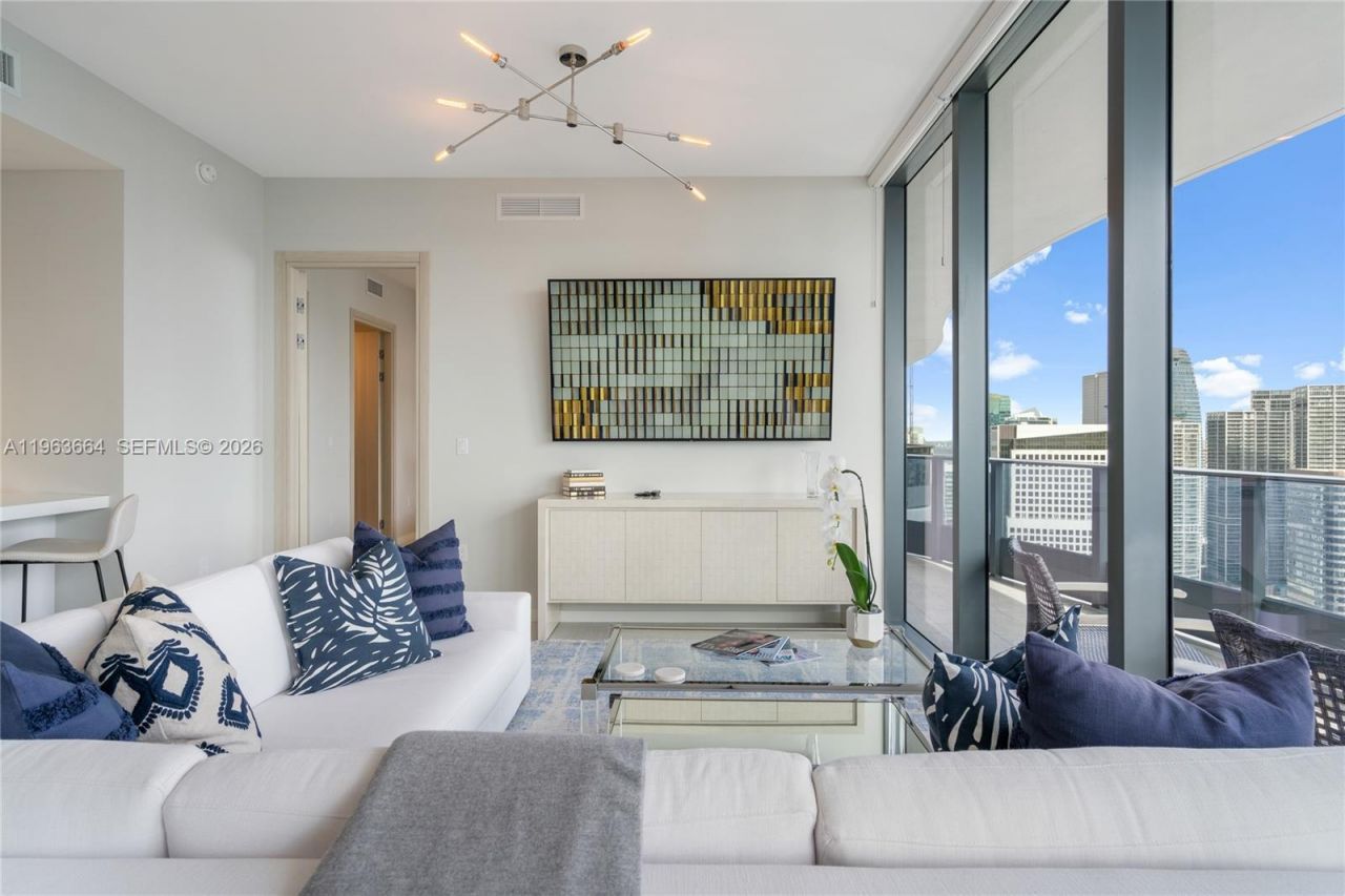 1000 Brickell Plz, Unit PH5005, Miami, FL 33131 Photo