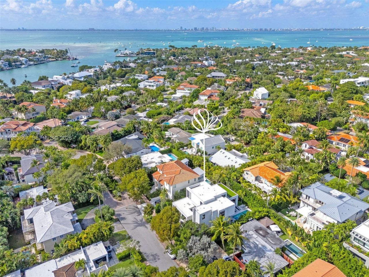 285 W Mashta Dr, Key Biscayne, FL 33149 Photo