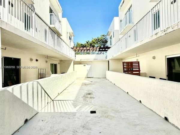 630 85th St , Unit 107, Miami Beach, FL 33141