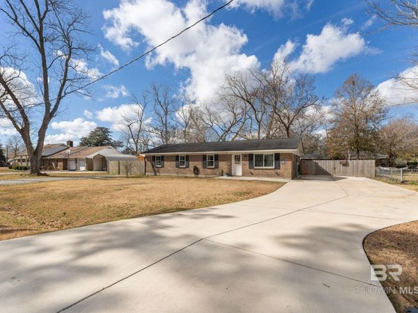 21795 4th Street, Silverhill, AL 36578