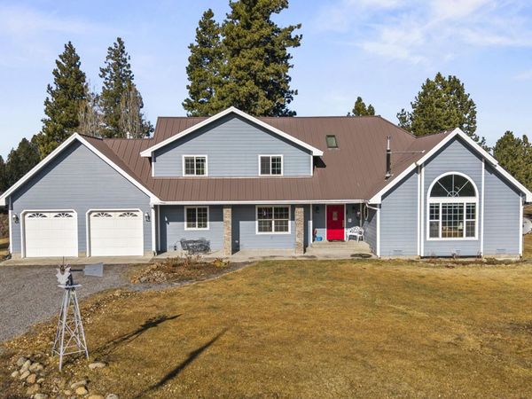 44220 Cowboy Hill Lane, Chiloquin, OR 97624