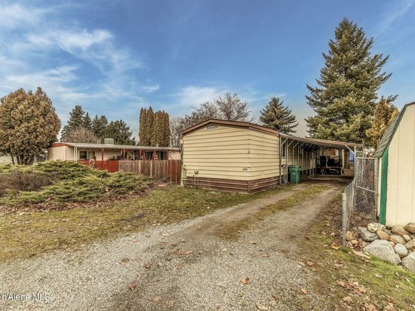 653 W Wyoming AVE, Hayden, ID 83835