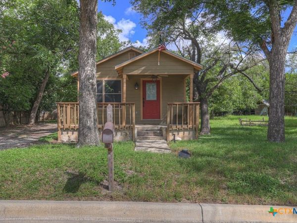 1630 Katy Street, New Braunfels, TX 78130