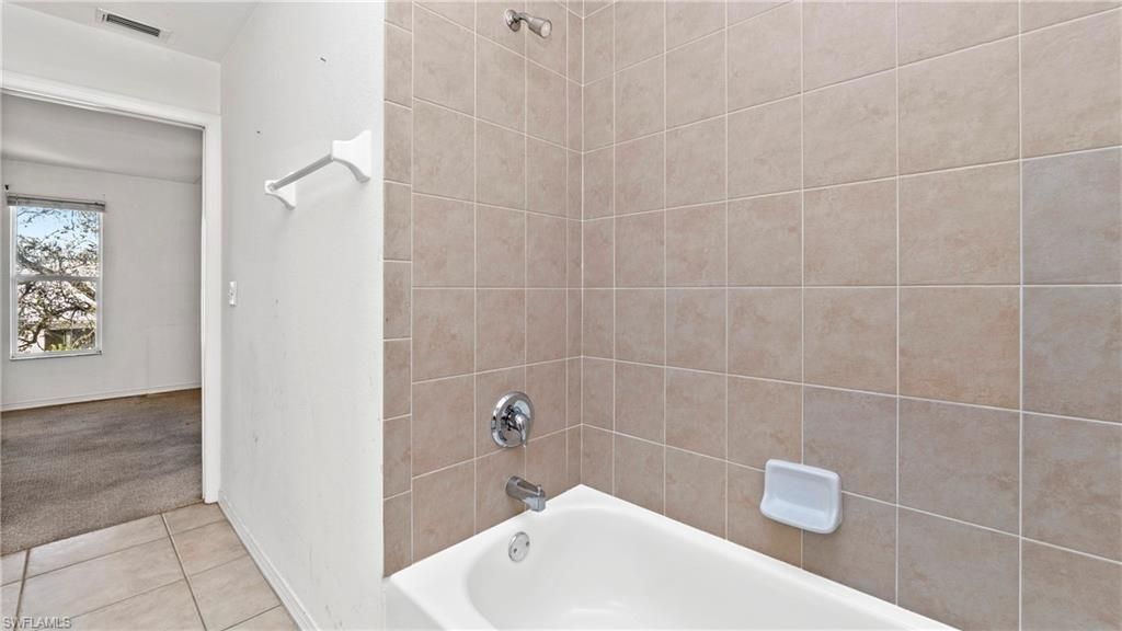 4520 Skyline Blvd, Unit 201, Cape Coral, FL 33914 Photo