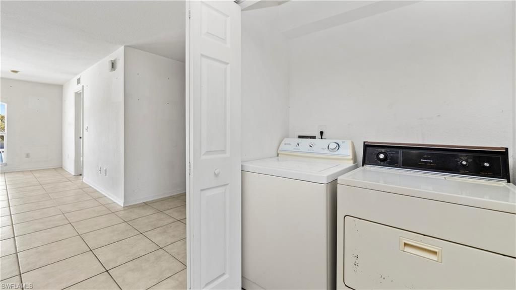 4520 Skyline Blvd, Unit 201, Cape Coral, FL 33914 Photo