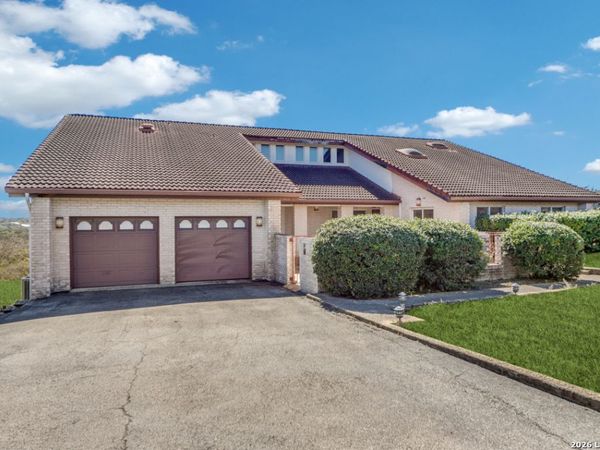 3306 Single Peak, San Antonio, TX 78261