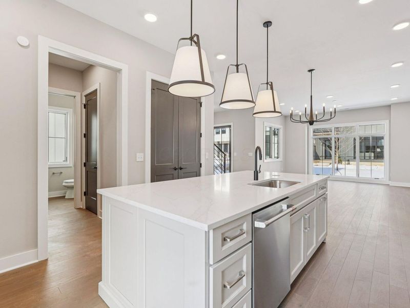 2828 Kobuk Drive, Columbus, OH 43228 Photo 10