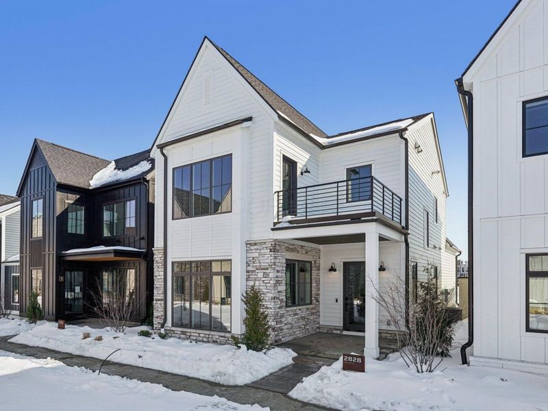 2828 Kobuk Drive, Columbus, OH 43228 Photo 2