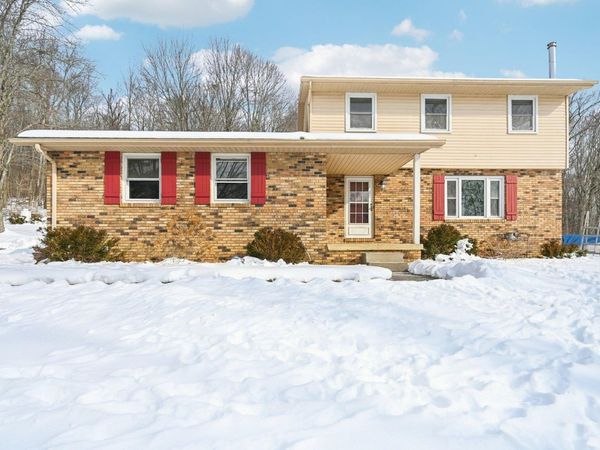 10410 Pleasant Valley Road NE, Frazeysburg, OH 43822