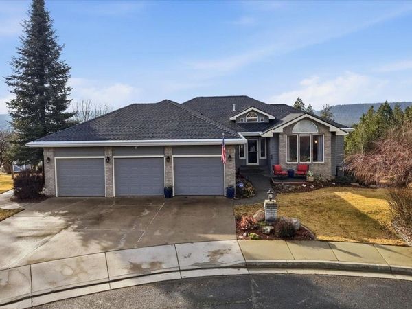 10935 N Acoma Dr, Spokane, WA 99208