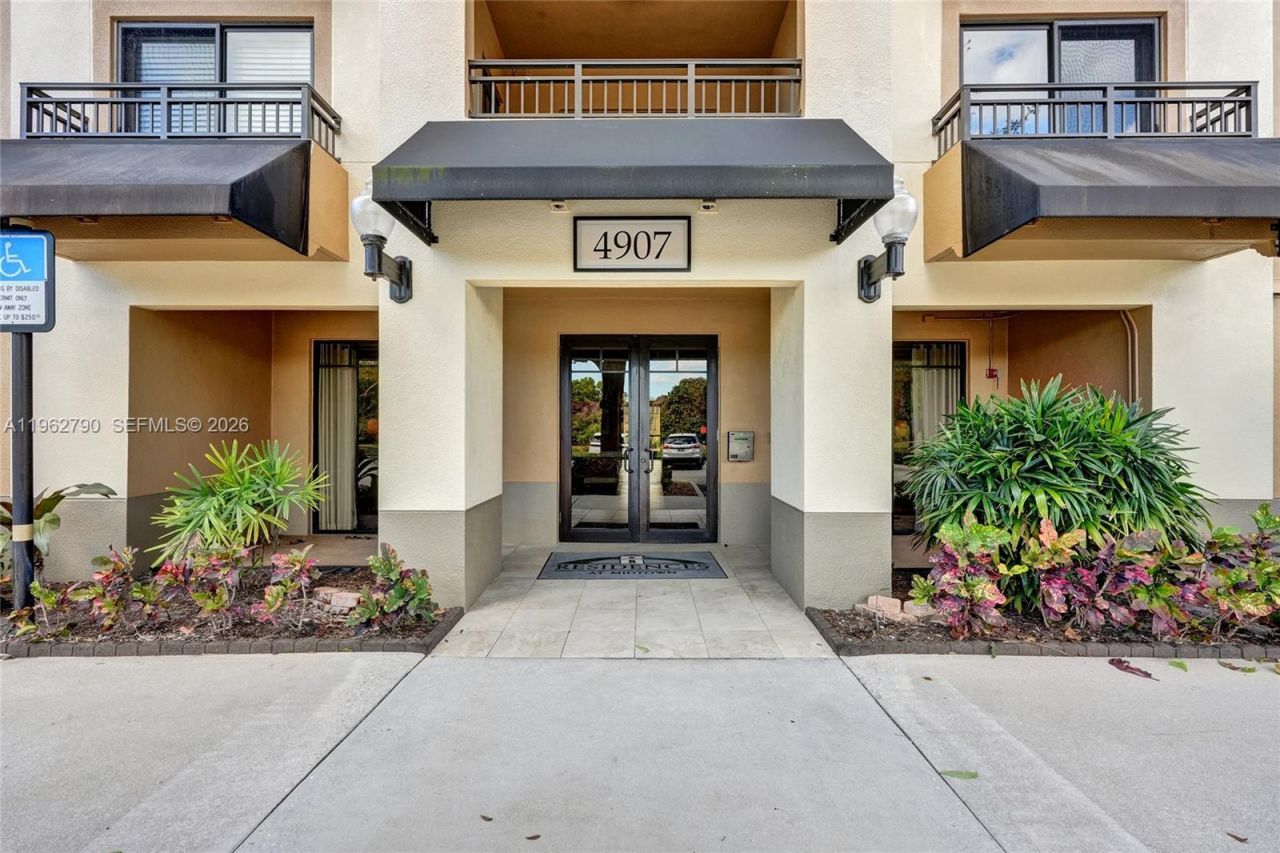 4907 Midtown Ln, Unit 1314, Palm Beach Gardens, FL 33418 Photo