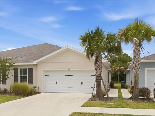 323 Raspberry Rd, Unit 323, Fort Pierce, FL 34981