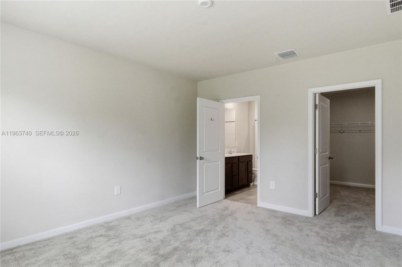 323 Raspberry Rd, Unit 323, Fort Pierce, FL 34981 Photo