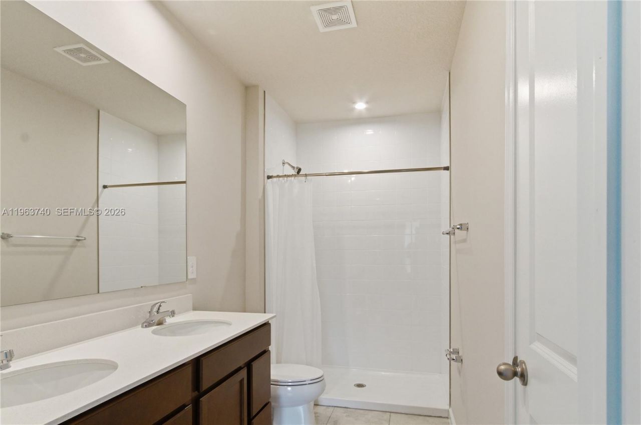 323 Raspberry Rd, Unit 323, Fort Pierce, FL 34981 Photo