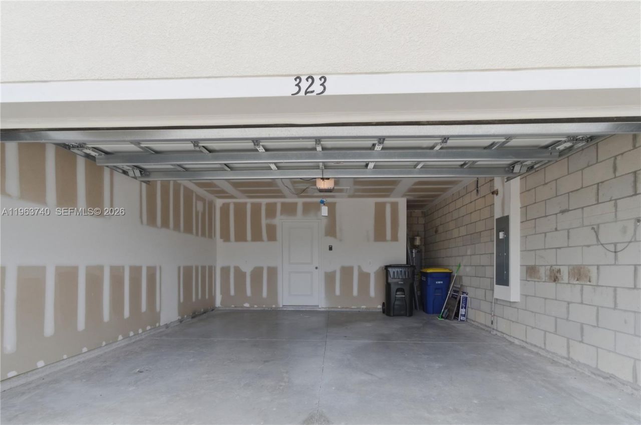 323 Raspberry Rd, Unit 323, Fort Pierce, FL 34981 Photo