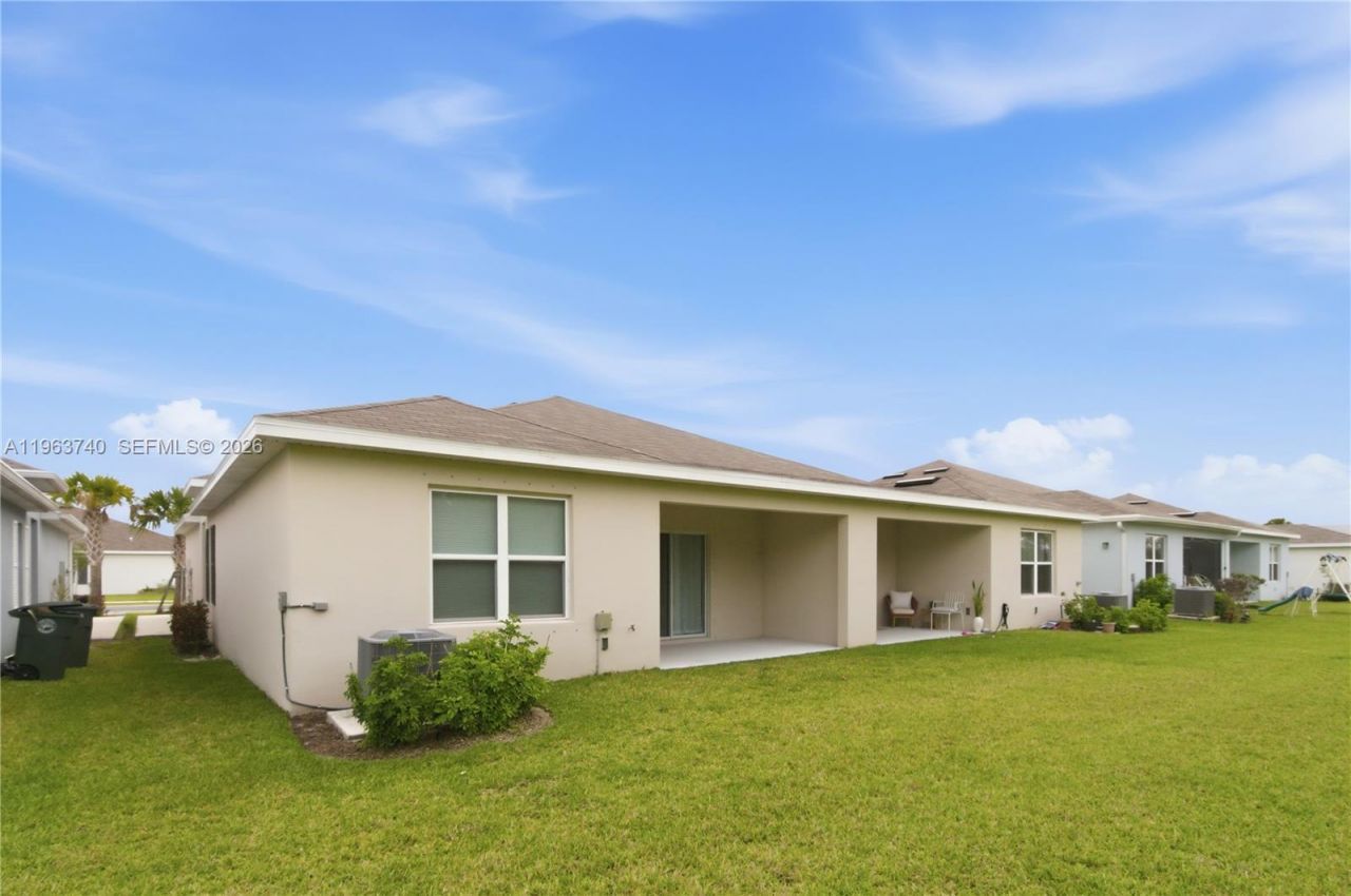 323 Raspberry Rd, Unit 323, Fort Pierce, FL 34981 Photo