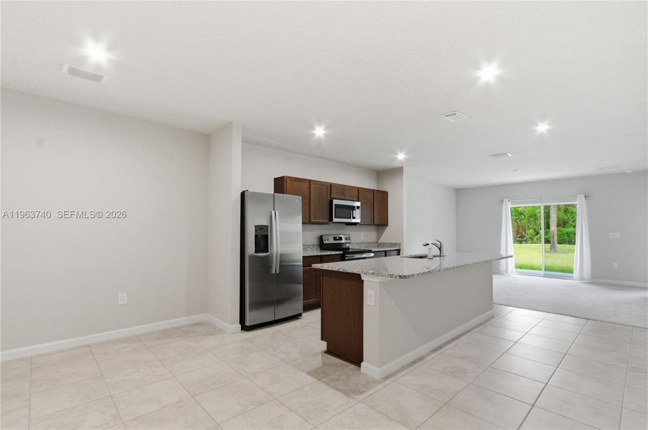 323 Raspberry Rd, Unit 323, Fort Pierce, FL 34981 Photo