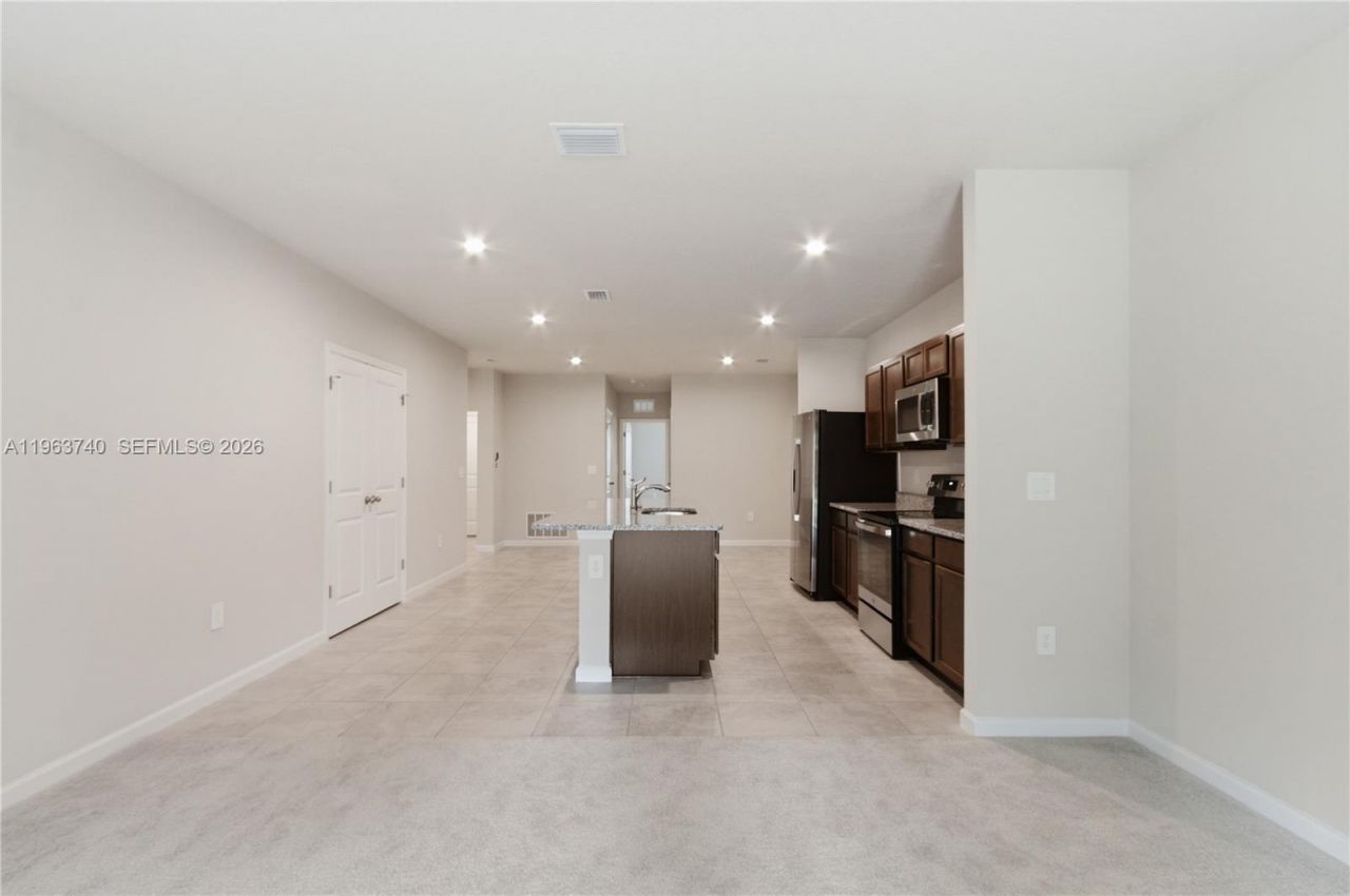 323 Raspberry Rd, Unit 323, Fort Pierce, FL 34981 Photo