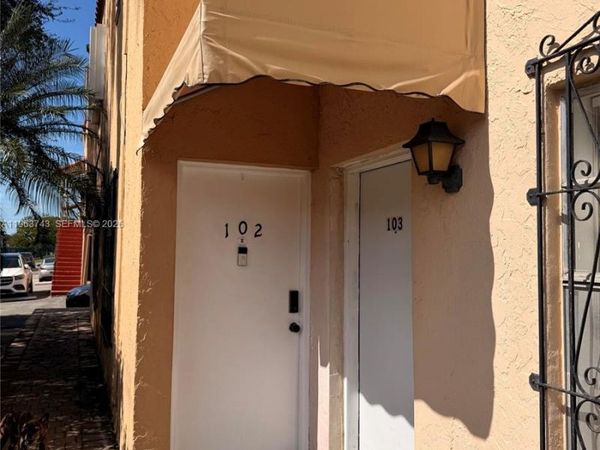 1305 W 53rd St , Unit 102, Hialeah, FL 33012