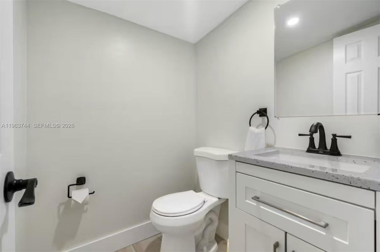 601 SW 17th St, Unit 1-4, Fort Lauderdale, FL 33315 Photo