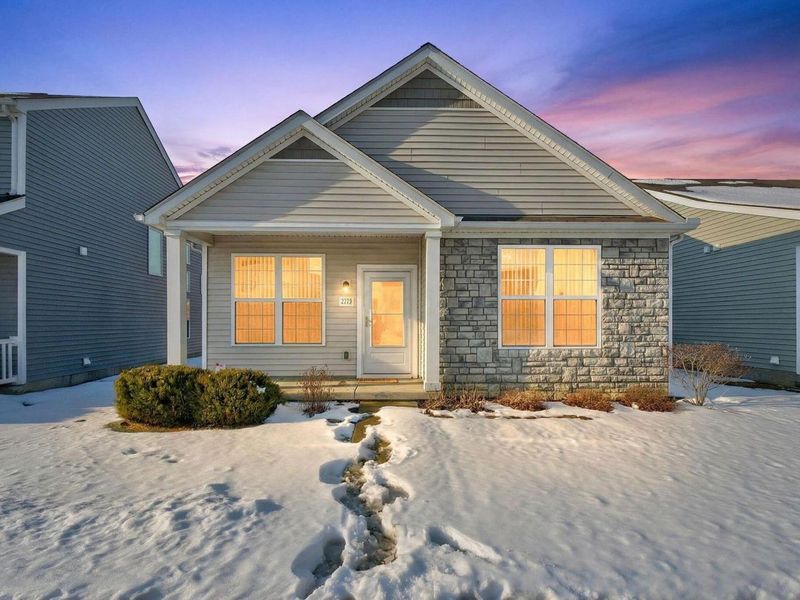 5772 Passage Creek Drive, Dublin, OH 43016 Photo 3