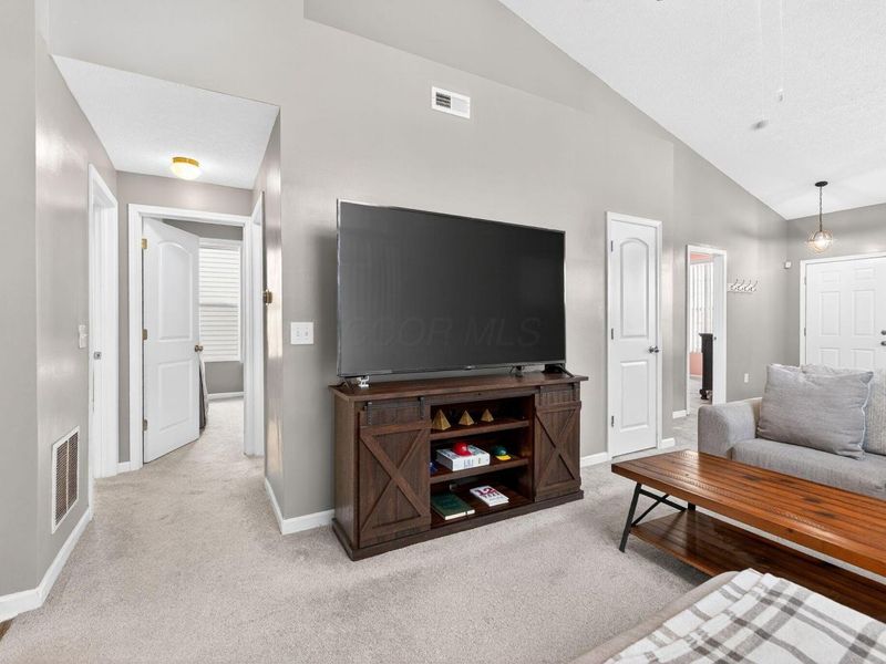 5772 Passage Creek Drive, Dublin, OH 43016 Photo 7