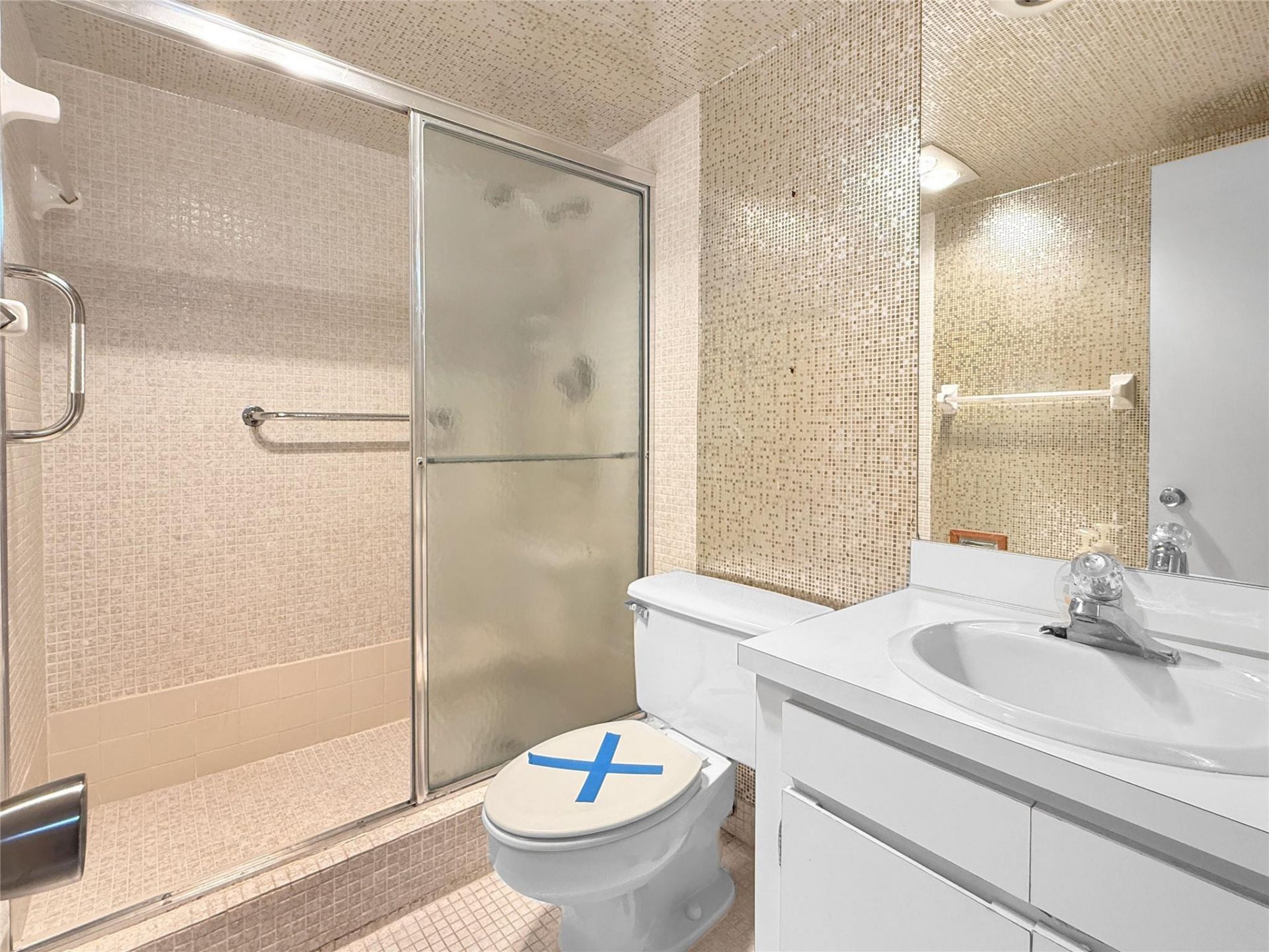 605 Oaks Drive, Unit 703, Pompano Beach, FL 33069 Photo