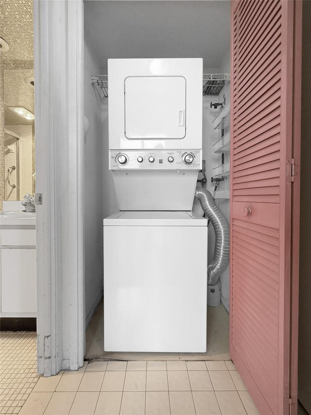 605 Oaks Drive, Unit 703, Pompano Beach, FL 33069 Photo