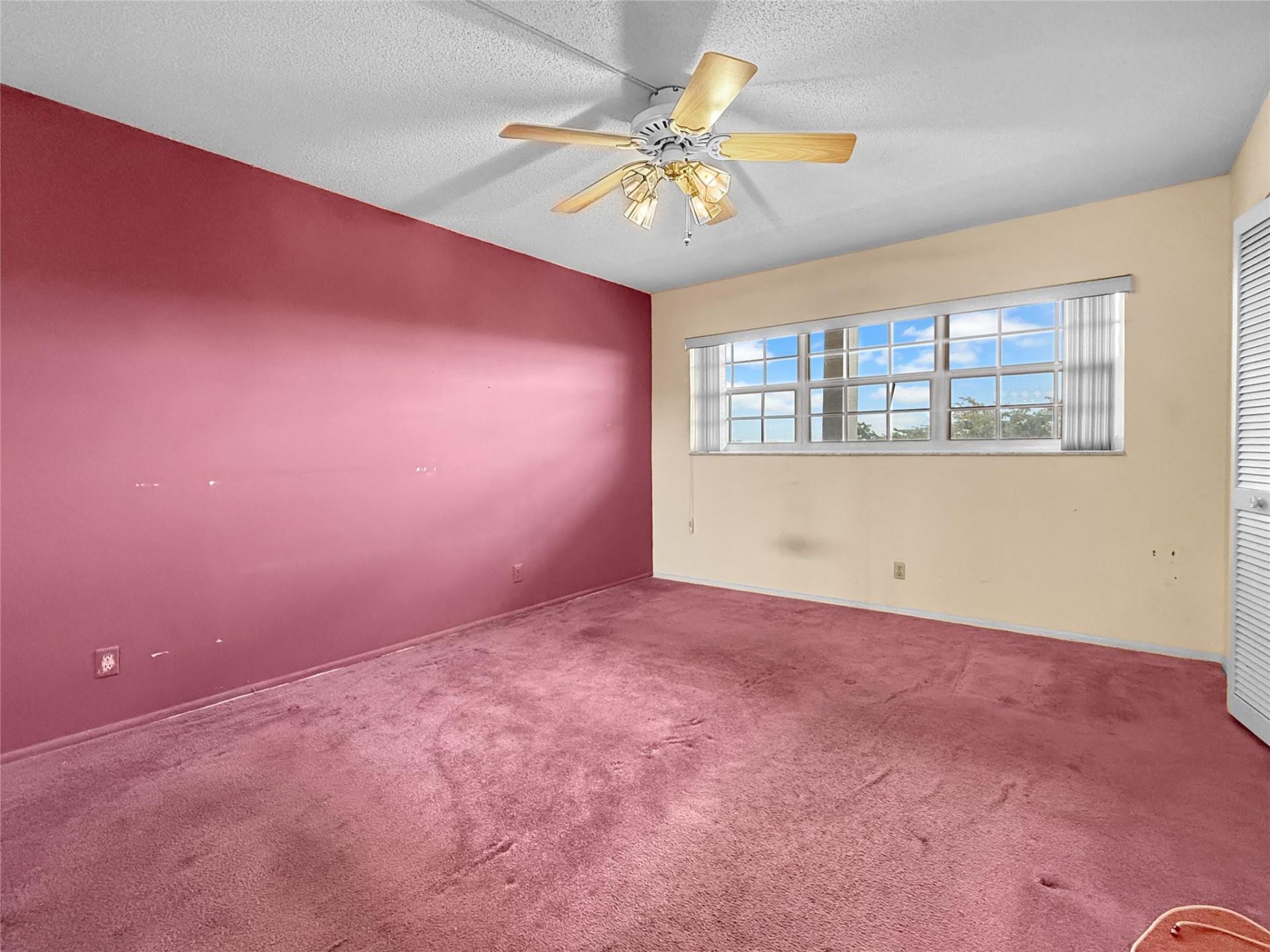 605 Oaks Drive, Unit 703, Pompano Beach, FL 33069 Photo
