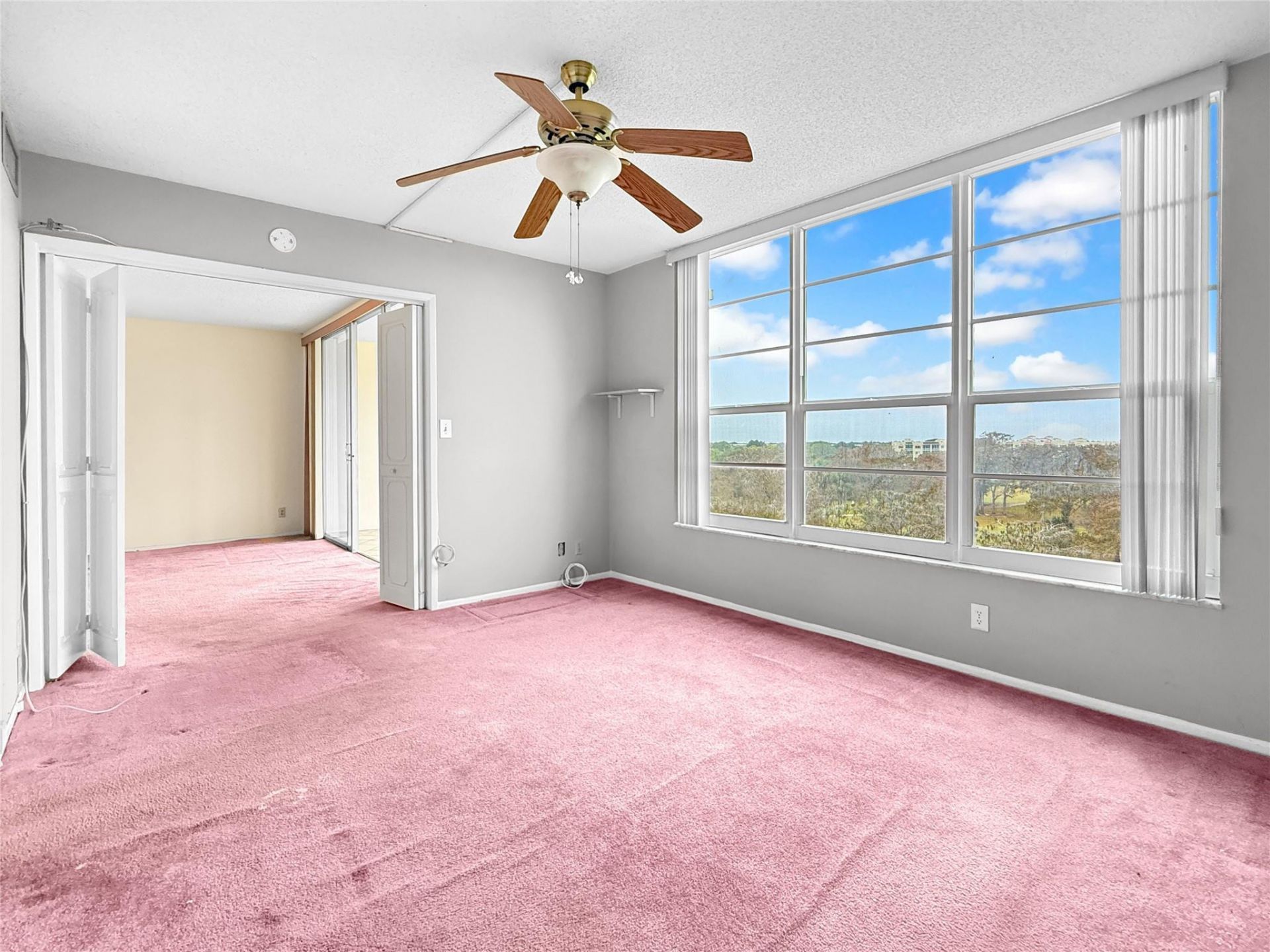 605 Oaks Drive, Unit 703, Pompano Beach, FL 33069 Photo