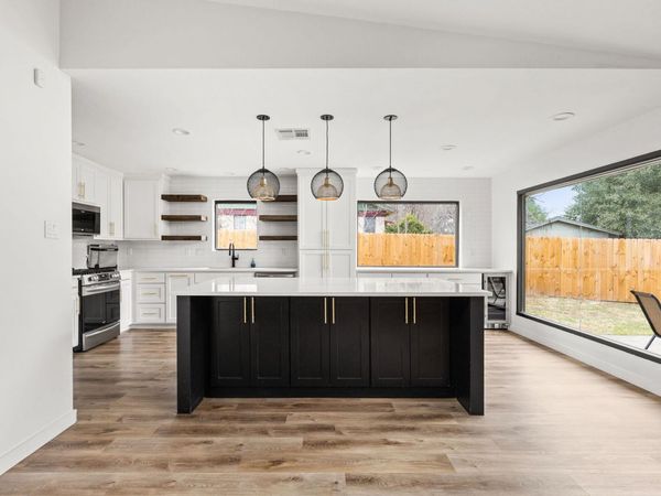 612 Meadowbrook DR, Georgetown, TX 78628