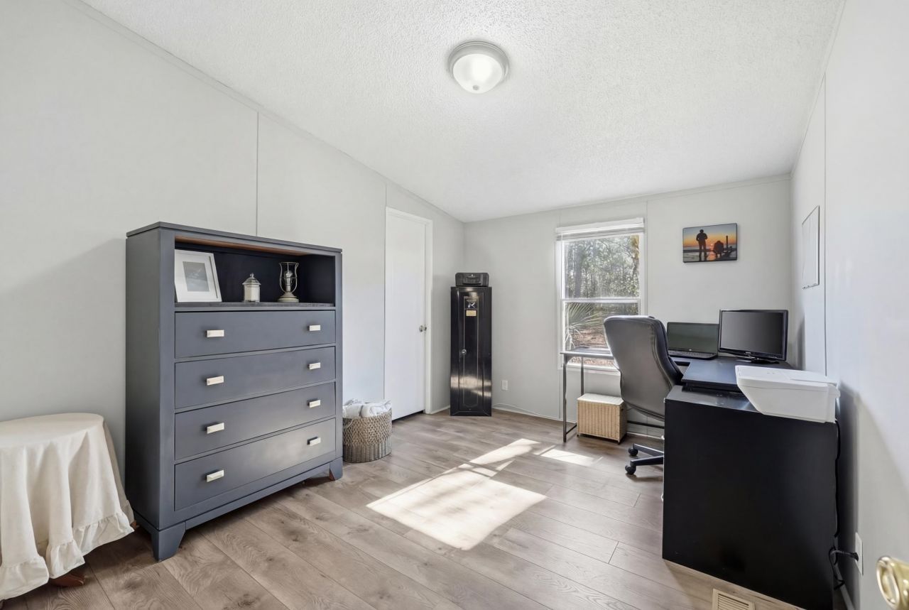 1309 Ralph Rd. Photo 22