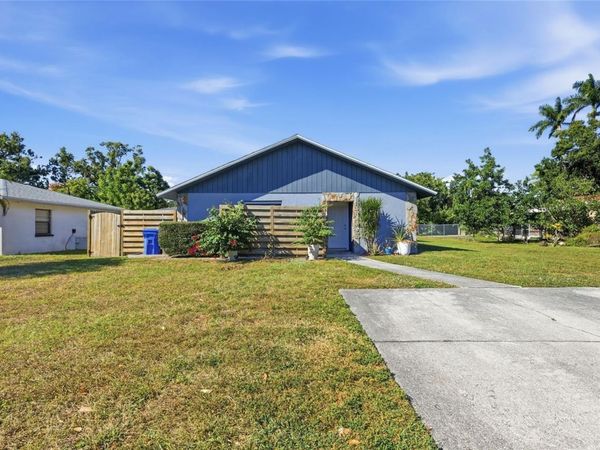 1524 & 1528 28TH STREET W, BRADENTON, FL 34205
