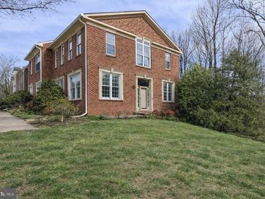 6127 DONIVAL SQUARE, ALEXANDRIA, VA 22315