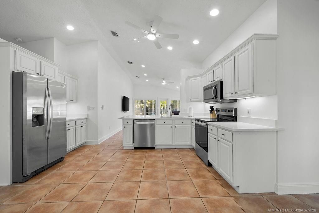 632 NW Sunset Drive, Stuart, FL 34994 Photo