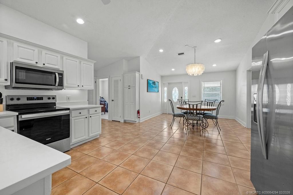 632 NW Sunset Drive, Stuart, FL 34994 Photo