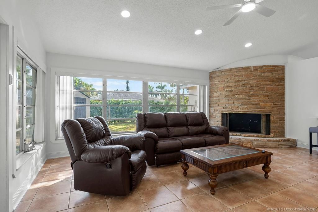 632 NW Sunset Drive, Stuart, FL 34994 Photo