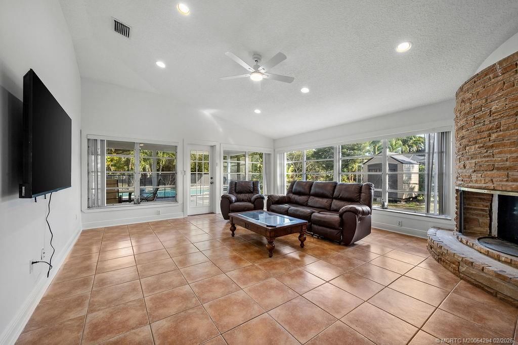 632 NW Sunset Drive, Stuart, FL 34994 Photo