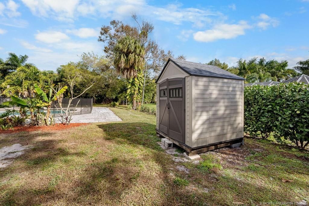 632 NW Sunset Drive, Stuart, FL 34994 Photo