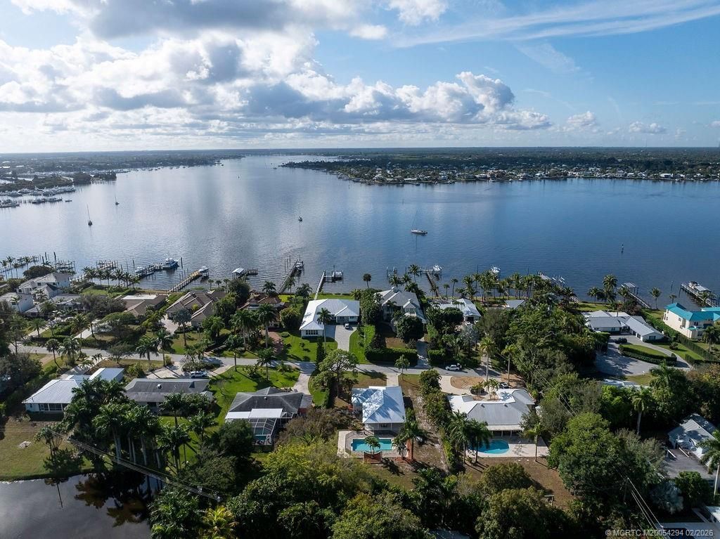 632 NW Sunset Drive, Stuart, FL 34994 Photo