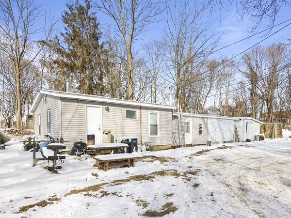 1 1/2 Cherry St, Pittsfield, MA 01201